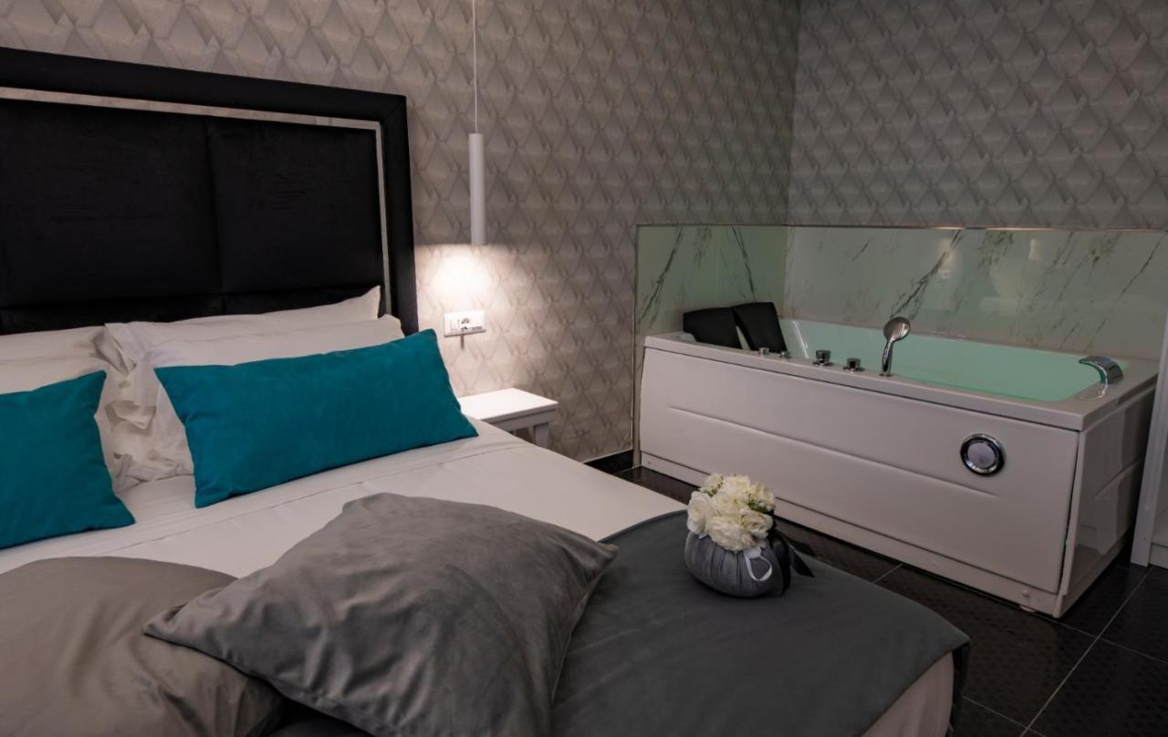 Sole Luxury Bed And Breakfast Napoli Eksteriør bilde