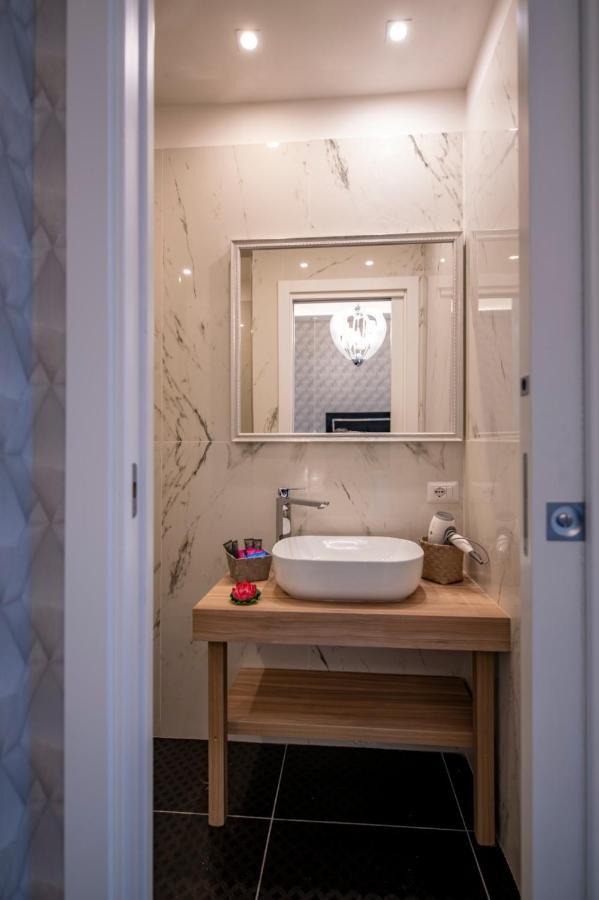 Sole Luxury Bed And Breakfast Napoli Eksteriør bilde